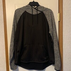 Athletic Works gray long sleeve sweatshirt Size 2X Has pockets and hood